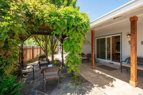122 Vineyard Cir, Sonoma, CA 95476 photo 14