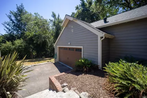 617 Meadow Wood Ln, Willits, CA 95490 photo 10