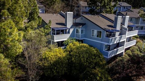 135 Alice St, Santa Rosa, CA 95409