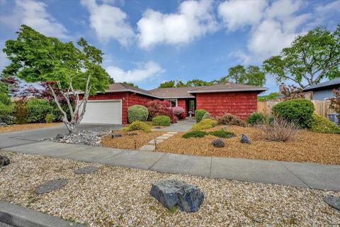 2501 Horseshoe Dr, Santa Rosa, CA 95405