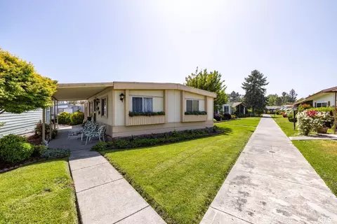 249 Parque Cabana, Rohnert Park, CA 94928