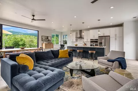 5005 Warm Springs Rd, Glen Ellen, CA 95442