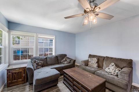 449 Annette Ave, Vallejo, CA 94591 photo 2