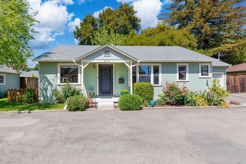 806 Wright St, Santa Rosa, CA 95404