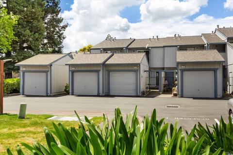 3 Cedar Cir, Rohnert Park, CA 94928