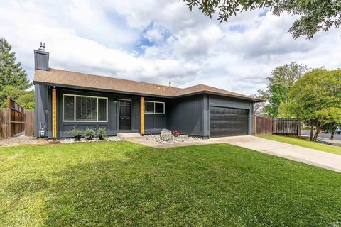 1176 Incline Dr, Ukiah, CA 95482
