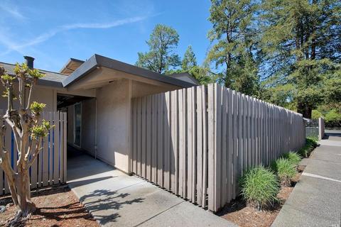 2 Roundtree Blvd, San Rafael, CA 94903 photo 2