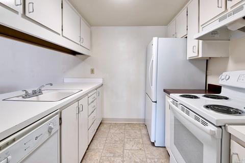 2 Roundtree Blvd, San Rafael, CA 94903 photo 8