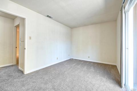 2 Roundtree Blvd, San Rafael, CA 94903 photo 16