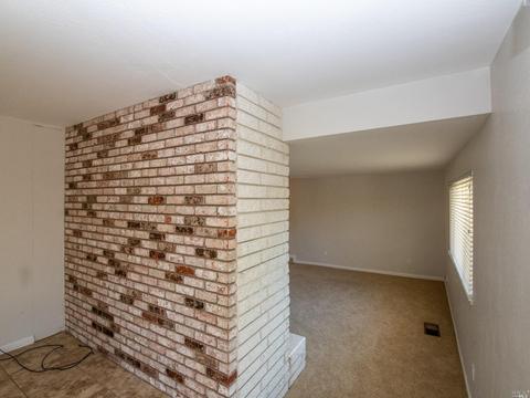 875 W B St, Dixon, CA 95620 photo 13