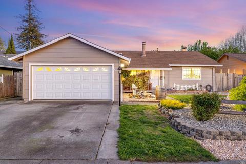 7961 Santa Barbara Dr, Rohnert Park, CA 94928