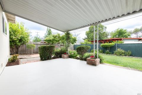 2119 Nottingham Dr, Fairfield, CA 94533 photo 4