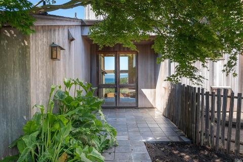 37091 Albatross Reach, The Sea Ranch, CA 95497