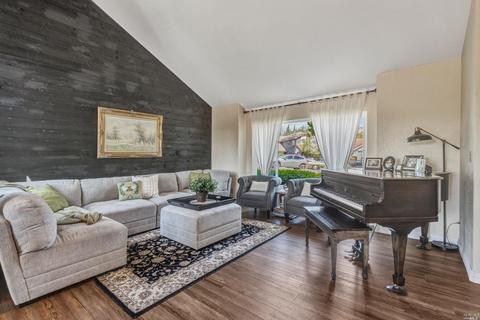 140 Southport Ct, Vallejo, CA 94591 photo 4