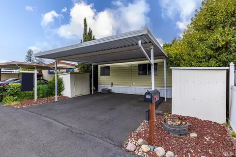 189 Walnut Cir, Rohnert Park, CA 94928