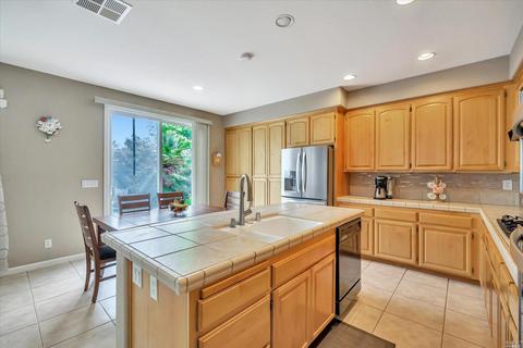 1174 Mitchell Ln, Windsor, CA 95492 photo 12
