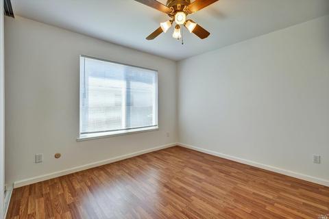 219 Holly St, Vallejo, CA 94589 photo 28