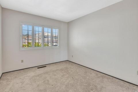 181 Reynard Ln, Vallejo, CA 94591 photo 17