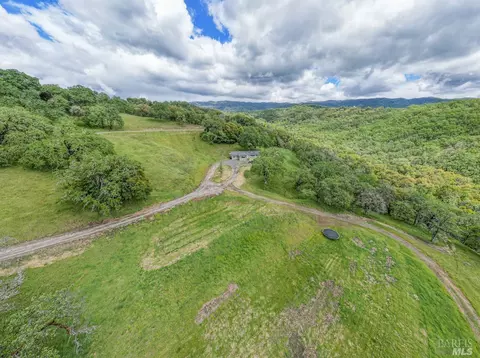 2441 Redemeyer Rd, Ukiah, CA 95482