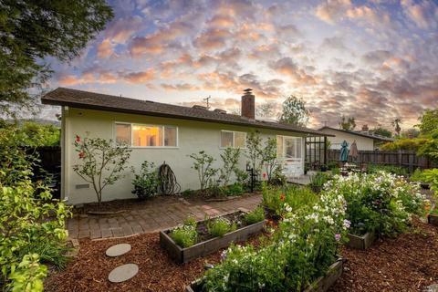 440 Calle De Le Mesa, Novato, CA 94949