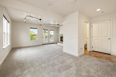 9040 Windsor Rd, Windsor, CA 95492 photo 11