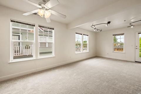 9040 Windsor Rd, Windsor, CA 95492 photo 7