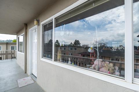 35 Fairfax St #25, San Rafael, CA 94901