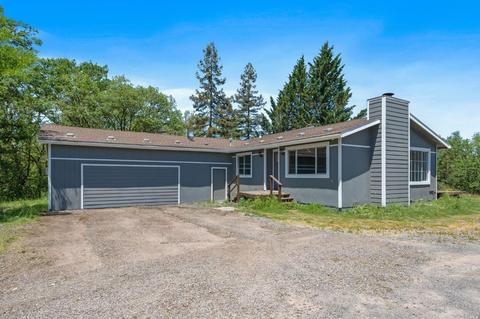 18200 Walker Rd, Willits, CA 95490
