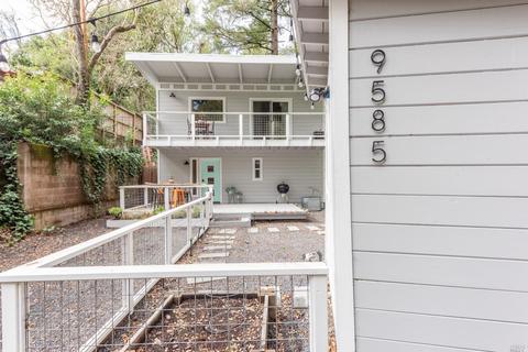 9585 Argonne Way, Forestville, CA 95436