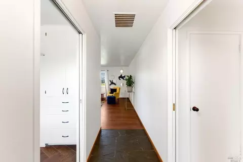 5625 Henning Rd, Sebastopol, CA 95472