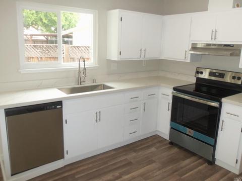 143 Mesa Ct, Vacaville, CA 95687 photo 5