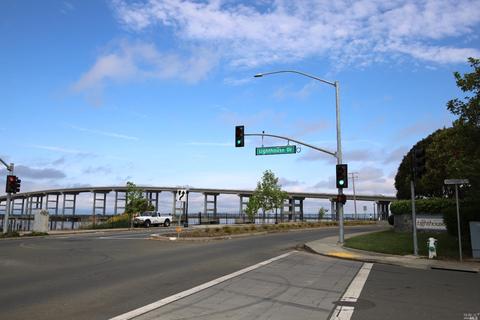 405 Lighthouse Dr, Vallejo, CA 94590 photo 2