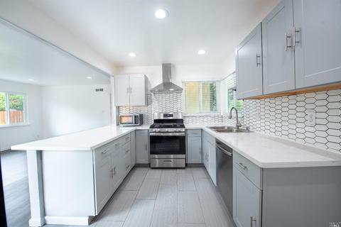 1007 Keats Dr, Vallejo, CA 94591 photo 9