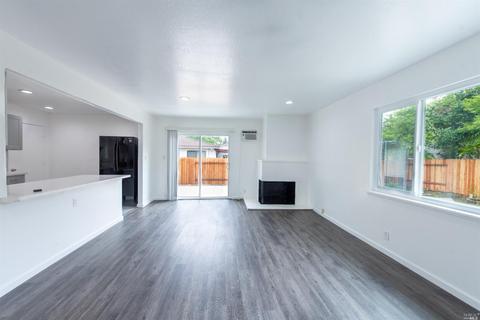 1007 Keats Dr, Vallejo, CA 94591 photo 5