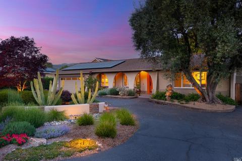 19440 Victoria Ct, Sonoma, CA 95476