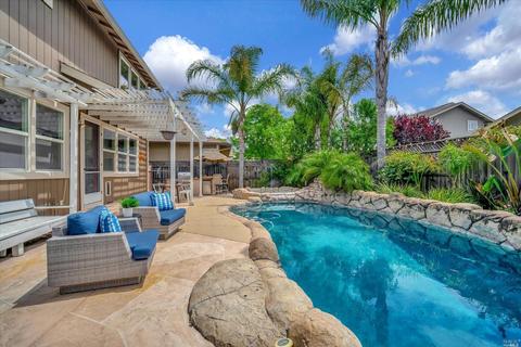 1229 Seghesio Way, Windsor, CA 95492