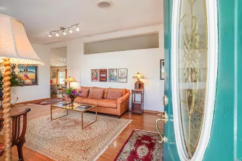 187 Isle Royale Ct, San Rafael, CA 94903