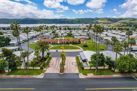 300 E H St #204, Benicia, CA 94510