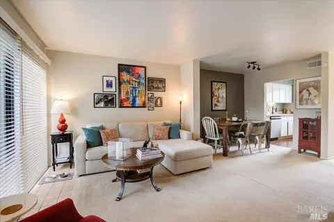 3518 Shelter Creek Dr, Napa, CA 94558