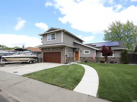 512 Buckeye St, Vacaville, CA 95688