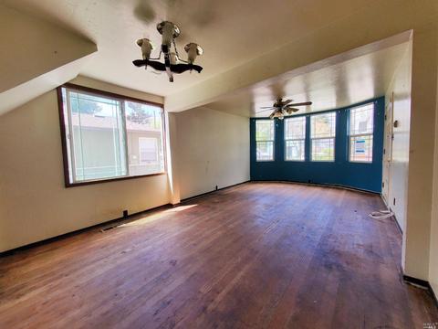 33 Alameda Ave, Willits, CA 95490 photo 6