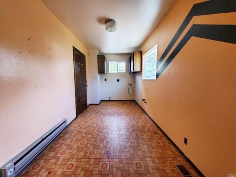 33 Alameda Ave, Willits, CA 95490 photo 12