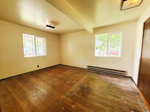 33 Alameda Ave, Willits, CA 95490 photo 8