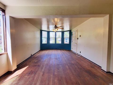 33 Alameda Ave, Willits, CA 95490 photo 5