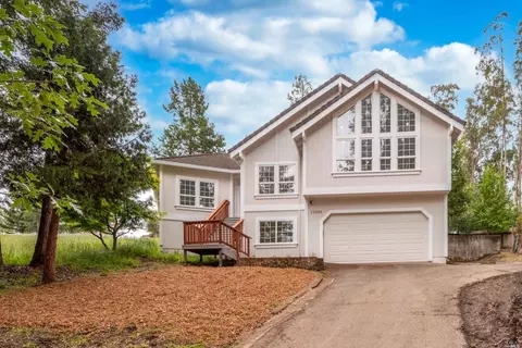 11165 Cherry Ridge Rd, Sebastopol, CA 95472