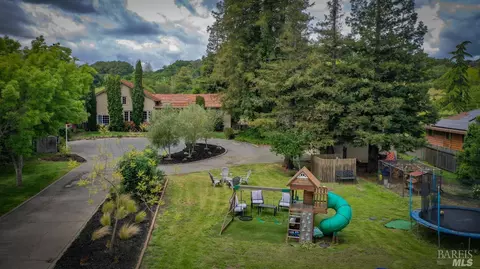 1357 Foster Rd, Napa, CA 94558