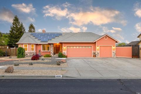 9596 Vancouver Ln, Windsor, CA 95492