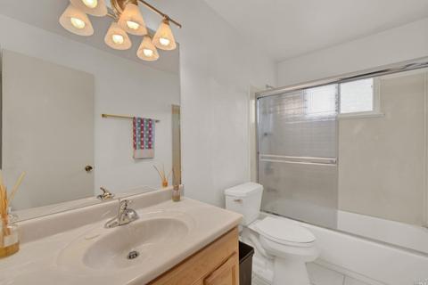 185 Mesa Ct, Vacaville, CA 95687 photo 46