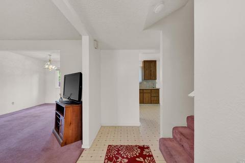 185 Mesa Ct, Vacaville, CA 95687 photo 13