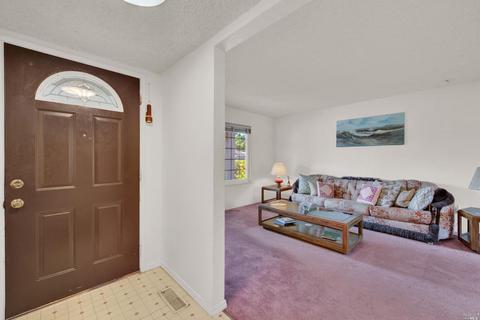 185 Mesa Ct, Vacaville, CA 95687 photo 14